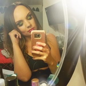 Meet your Posher, Christina